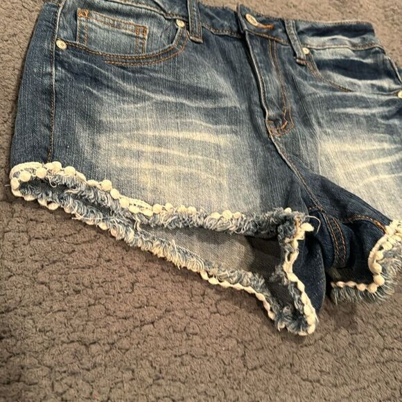 Altar’d State Jean Shorts Size 25 Fringe Bottom - Picture 2 of 6